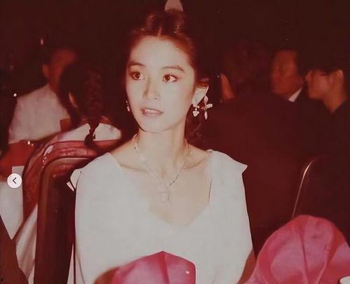 林青霞最新爆料,娱乐圈背后的惊人真相 第1张 林青霞最新爆料,娱乐圈背后的惊人真相 第1张